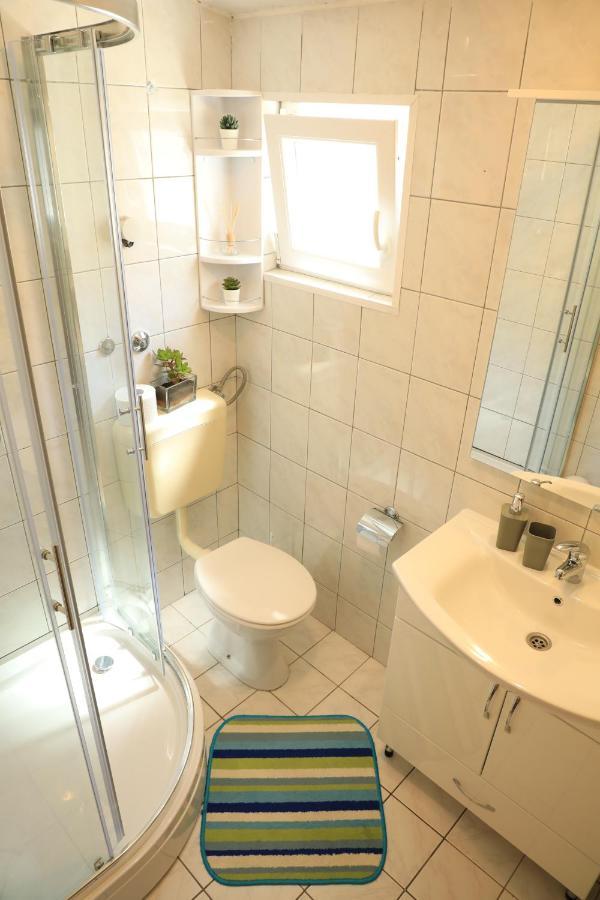 Apartmani Sarlija Pakoštane エクステリア 写真