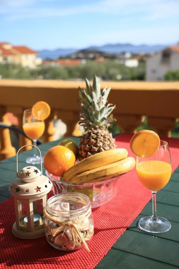 Apartmani Sarlija Pakoštane エクステリア 写真