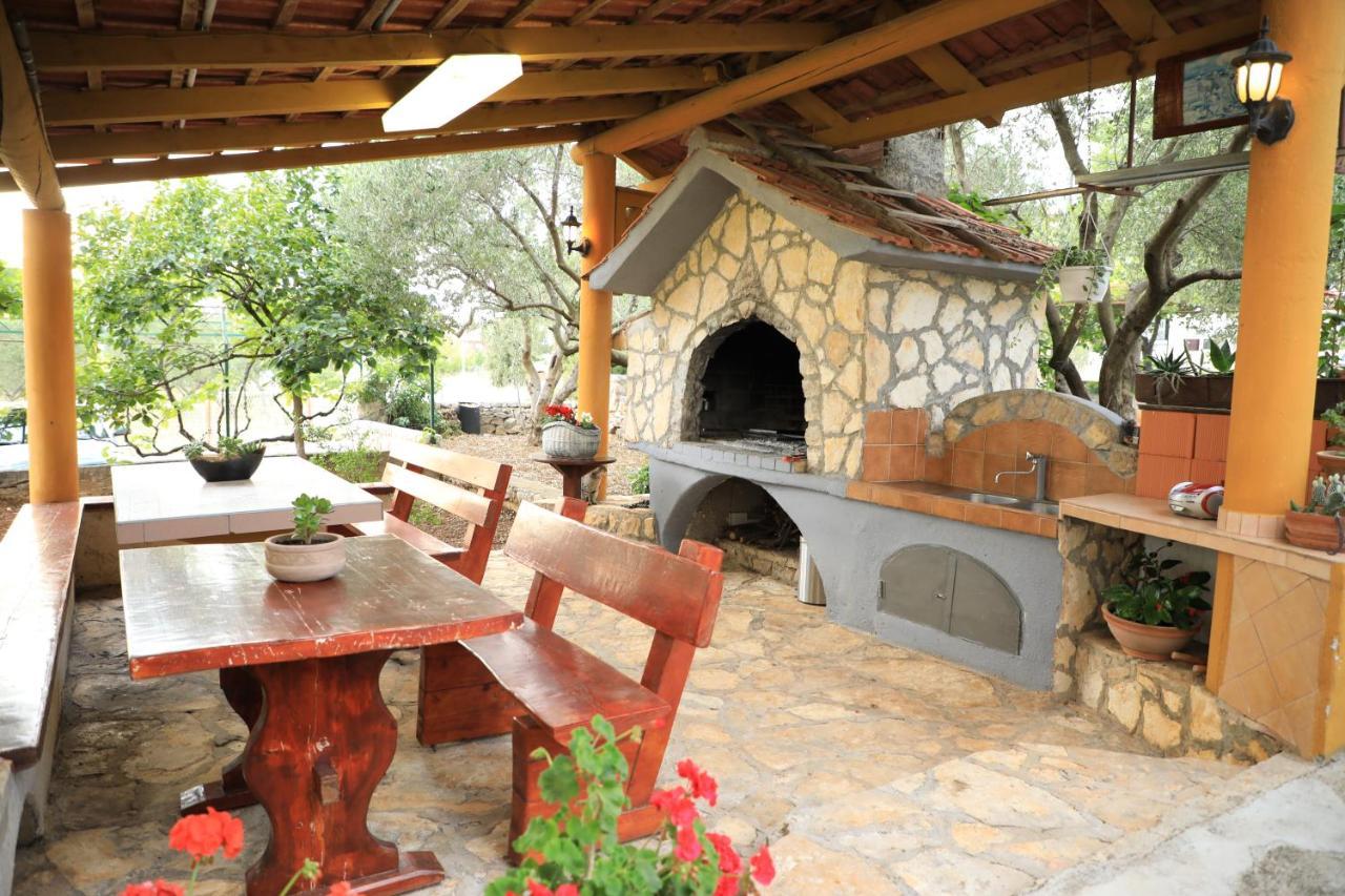 Apartmani Sarlija Pakoštane エクステリア 写真